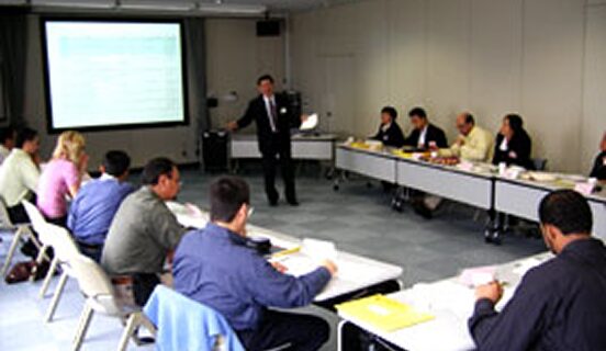 レクチャールーム