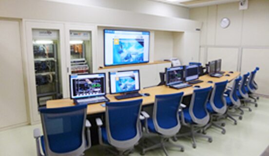 DCSシミュレータ